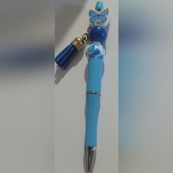 Beautiful Butterfly Beaded Ink pen with tassel - Picture 3 of 7